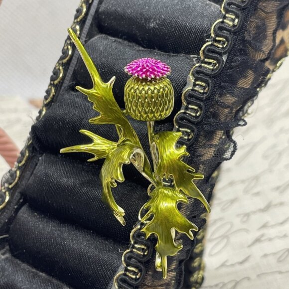 Thistle Pin Gold Flower Scotland Classic Brooch Hat Pin Scarf jewelry Purple - Picture 11 of 16
